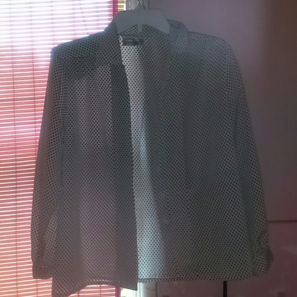 Collared up - Picture 1 of 1