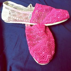 Pink and White Toms Women 9.5