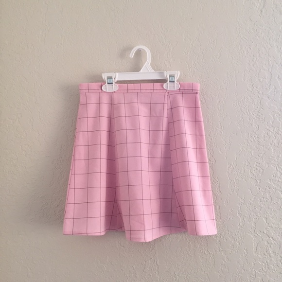 ❗️SOLD❗️AA Lulu Print Mini Skirt in Pink Grid