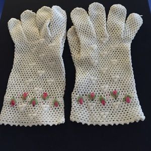 Vintage crocheted gloves