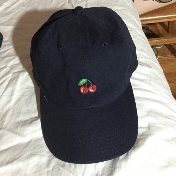 Brandy Melville j galt cherry baseball cap