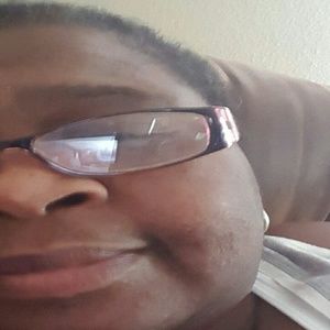 Meet your Posher, Carla