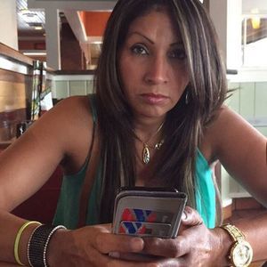 Meet your Posher, Deysi