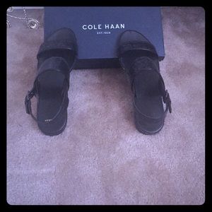 Cole Haan glitter flat sandal, size 9