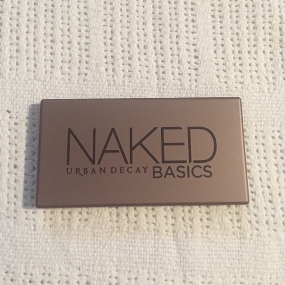 Urban Decay || Naked Basics Palette