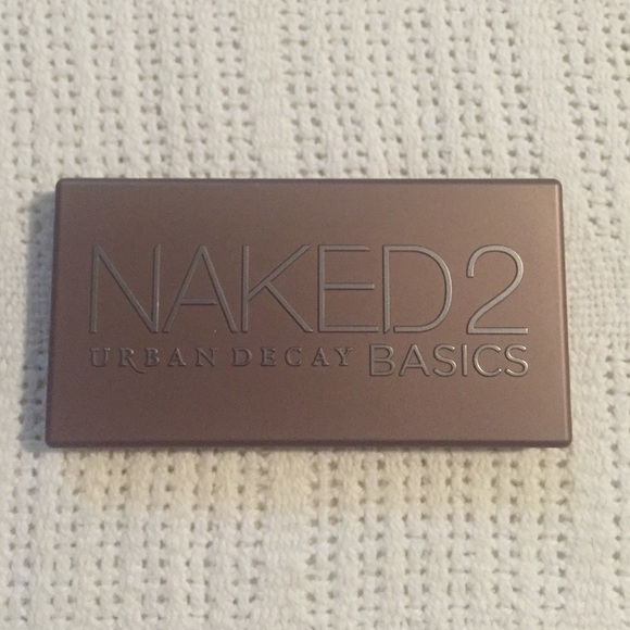 Urban Decay || Naked Basics 2 Palette