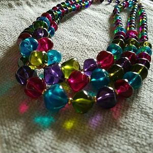 Vintage Jewelry - Vintage jewel toned three strand beaded necklace Vintage Jewelry - Vintage jewel toned three strand beaded necklace