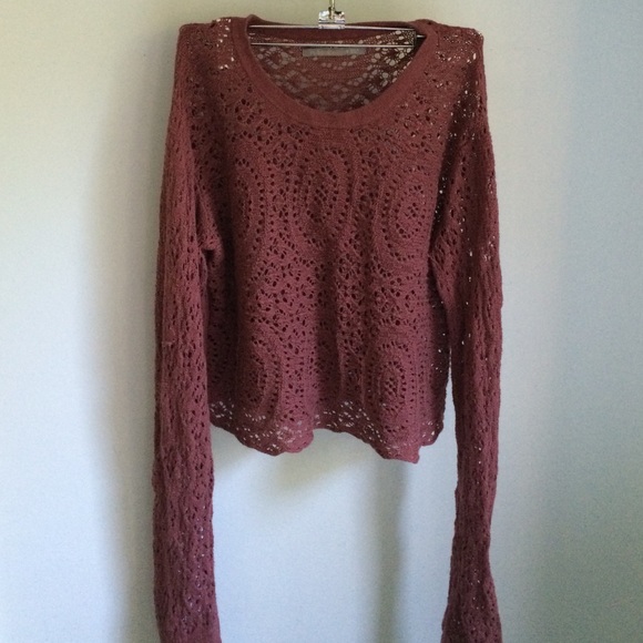 Burgundy Nordstrom cropped knit sweater
