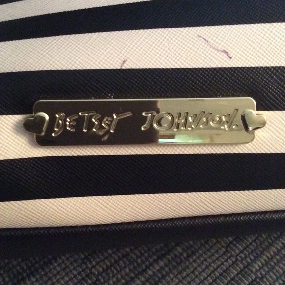 Betsey Johnson Handbag - Picture 3 of 3