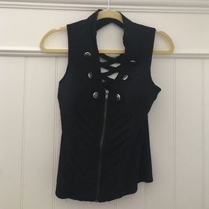 black decorative top w/ zipper