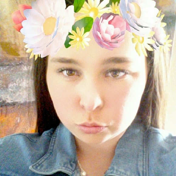 Meet your Posher, Kaitlyn