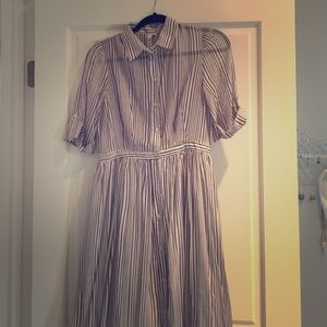 BEAUTIFUL FLOWY MAXI DRESS