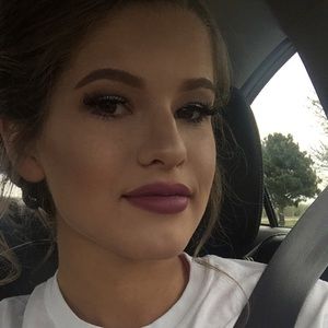 Meet your Posher, Brooke