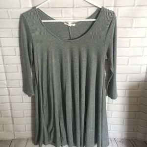 Gray Striped Flow Dress.