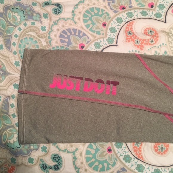 Nike Pro Dri Fit Leggings - Picture 1 of 4