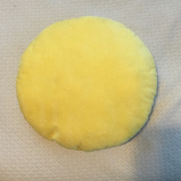 KISSY FACE EMJOI PILLOW - Picture 2 of 4