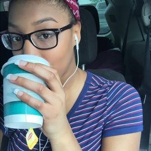 Meet your Posher, Michaela