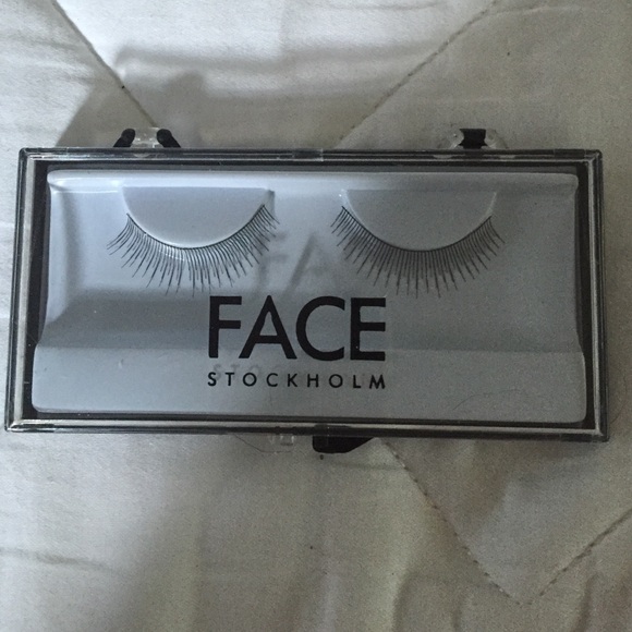 False Lashes from Face Stolkholm - Picture 2 of 3