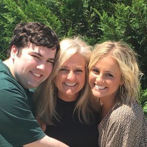 Meet your Posher, Connie