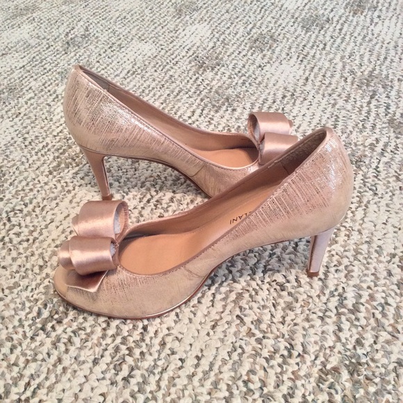 Antonio Melani Nude Heels - Picture 2 of 4