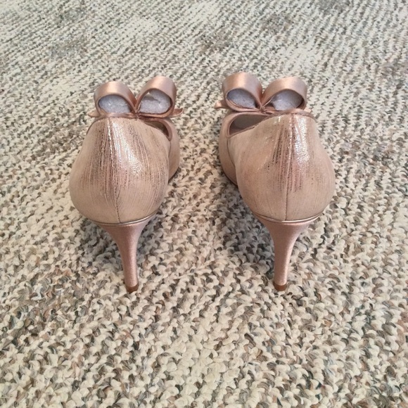 Antonio Melani Nude Heels - Picture 4 of 4