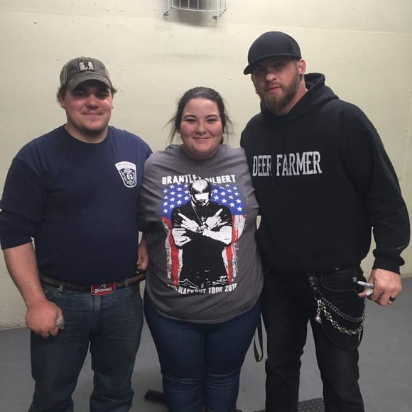 Meet your Posher, Gabriella - Picture 1 of 1