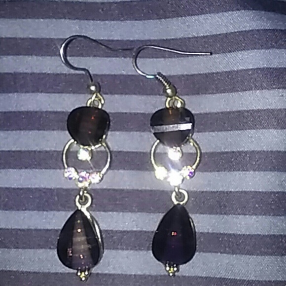 Jewelry - Picture 2 of 2