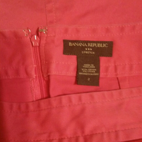 Coral skirt  like new - Picture 3 of 3