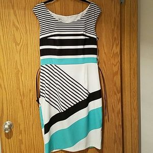 Maggie london Dresses - FINAL PRICE: NWT Maggie London dress sz 12 Maggie london Dresses - FINAL PRICE: NWT Maggie London dress sz 12