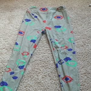 Lula Roe Tall Curvy Leggings