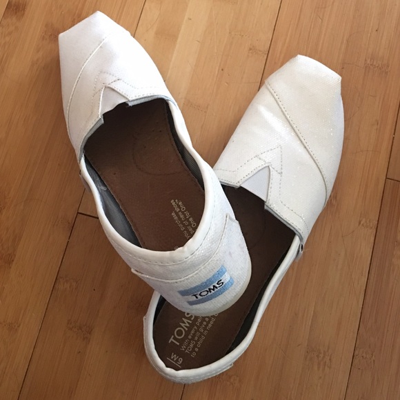 TOMS bridal collection