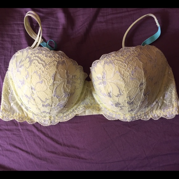 Victoria's Secret PINK bra