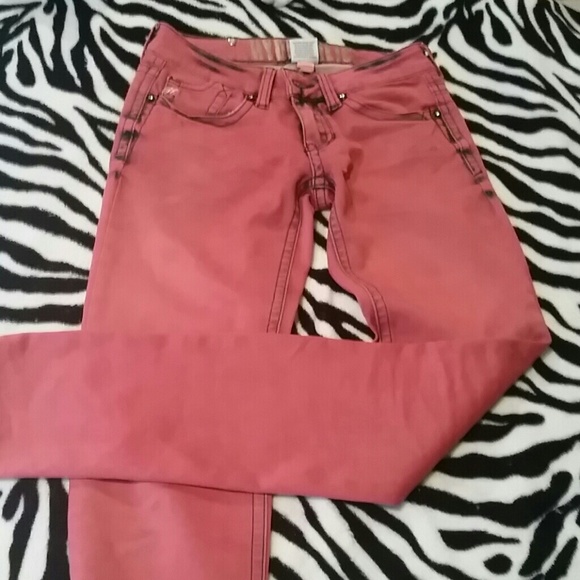 Red hydraulic jean