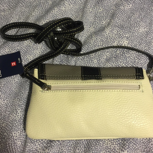 Chaps wristlet/cross body combo - Picture 4 of 4