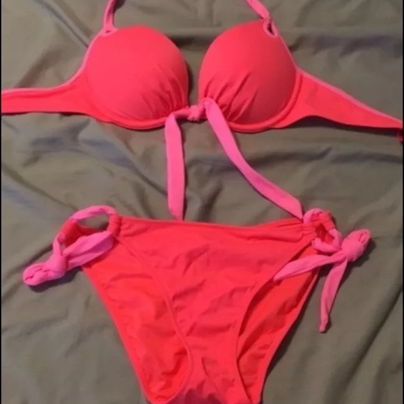 Victoria's Secret gorgeous bikini