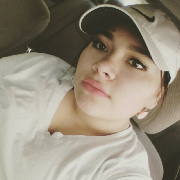 Meet your Posher, Adriana