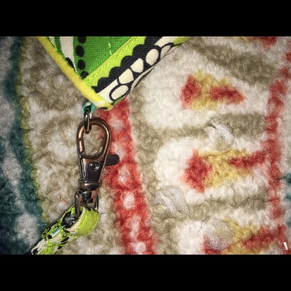 Vera Bradley wristlet - Picture 4 of 4