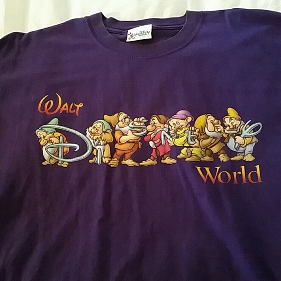 T Shirt - Picture 3 of 4