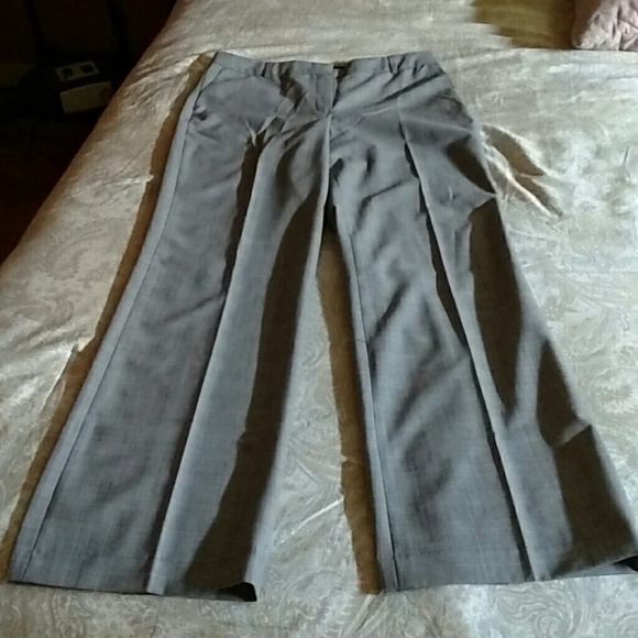 JONES NEW YORK Pants.  SIZE 8