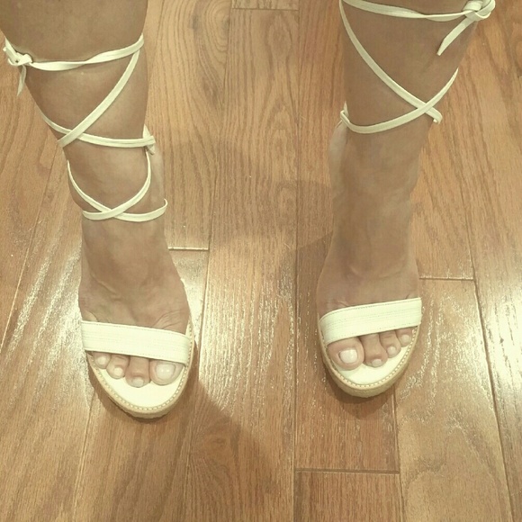 Shoes - Picture 2 of 3