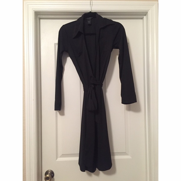 EXPRESS BLACK WRAP DESS