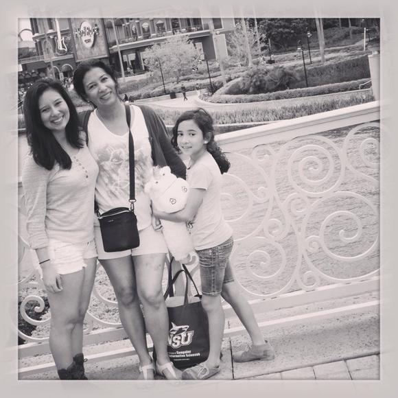 Meet your Posher, Yan