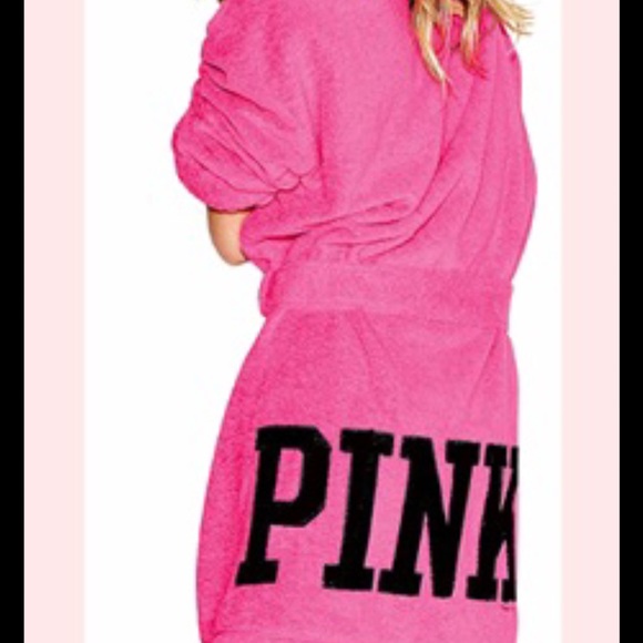 ISO Robes - Picture 2 of 3