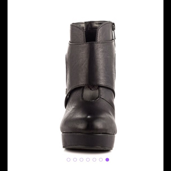 Black Unlisted Ankle Boots Booties size 7.5