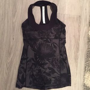 Lululemon Athletica top