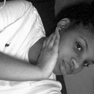 Meet your Posher, Amaya