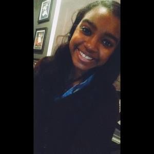 Meet your Posher, Ysmeen