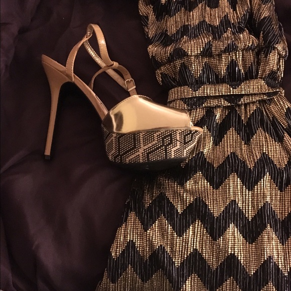 Guess Women's Dress size 14 - Picture 3 of 3