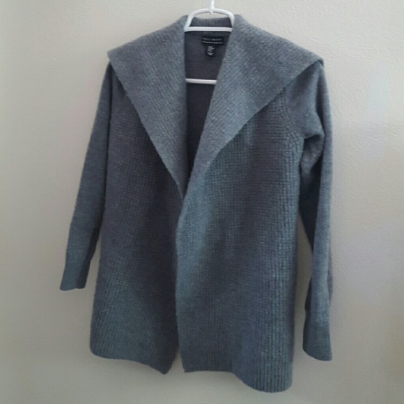 Willi Smith 100% extra fine Merino wool sweater