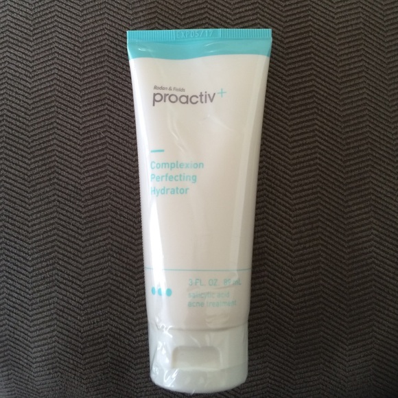 Proactive+ Complexion Perfecting Hydrator